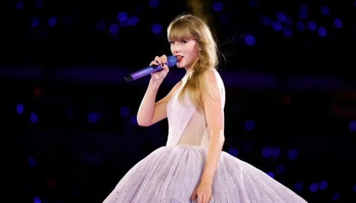 Who caught Taylor Swift’s wedding bouquet? Surprise guest finally revealed