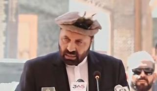 وزیراعلیٰ گلگت بلتستان امجد حسین ایڈووکیٹ نے حلف اٹھا لیا