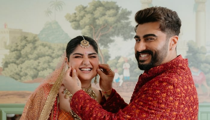 Arjun Kapoor makes touching promise to sister Anshula after Rohan Thakkar wedding