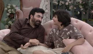 باپ و بچوں کے تعلق میں دوستی و احترام ہونا ضروری ہے: یاسر نواز
