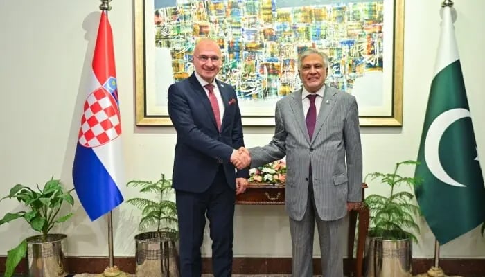 فوٹو بشکریہ سوشل میڈیا