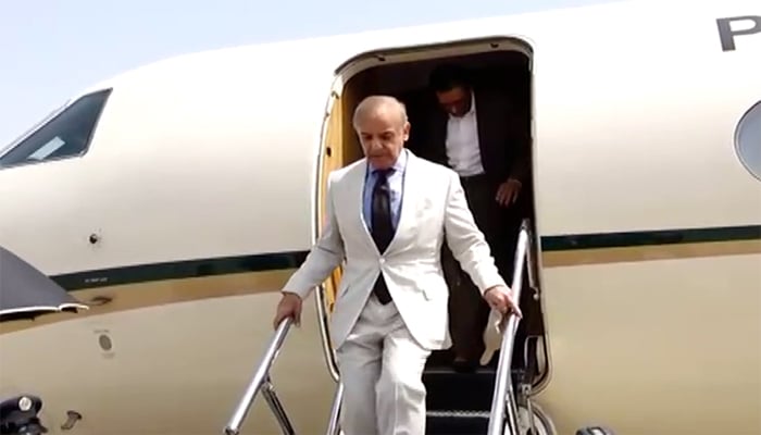 وزیرِ اعظم شہباز شریف—فائل فوٹو