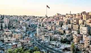 اردن کی فضائی حدود میں ایرانی میزائل داخل ہونے پر سائرن بج گئے، 8 میزائل گرادیے