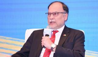 ایم کیو ایم سمیت تمام اتحادی جماعتیں حکومت کے ساتھ ہیں: احسن اقبال