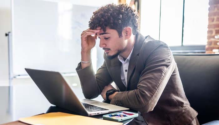 Simple sitting habit change can cut cancer mortality risk by 22%, study finds