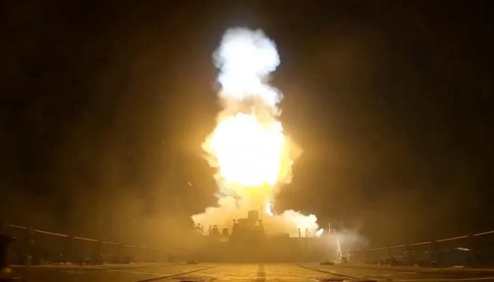 Strait of Hormuz closed: Iran-US conflict escalates following new strikes July 2026
