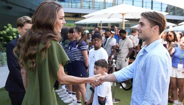 Princess Kate congratulates Arthur Ferry as he makes surprising offer for George, Charlotte
