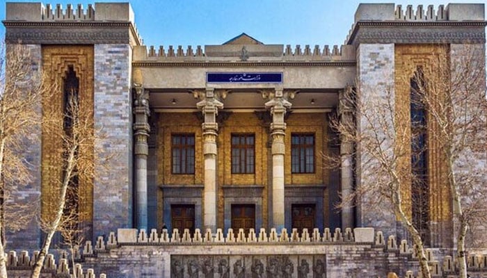 امریکی حملوں نے تمام سفارتی کوششیں بےسود بنادیں، ایران