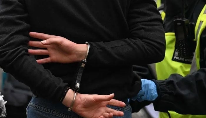 برطانیہ: اسلامی اجتماع کو نشانہ بنائے جانے کا خطرہ، 12 افراد گرفتار