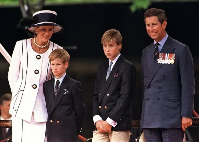 Prince Harrys low-key stop at Princess Dianas family home revealed: Details