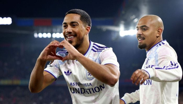 Manchester United trigger £35m clause for Youri Tielemans