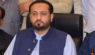 وزیر صحت پنجاب عمران نذیر کا پسرور ٹی ایچ کیو اسپتال کا دورہ، بد انتظامی پر ایم ایس معطل