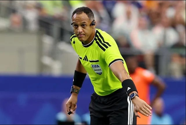 Lionel Messi’s ‘favorite’ referee to officiate Argentina vs England sparks concern