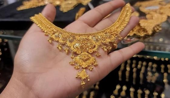 پاکستان میں سونے کی قیمت میں آج بھی کمی