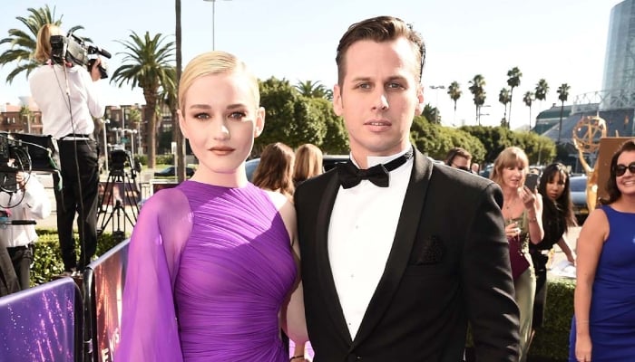 Julia Garner and Mark Foster