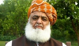 کالعدم عوامی ایکشن کمیٹی فی الحال کسی بھی اگلے اقدام سے گریز کرے: مولانا فضل الرحمٰن