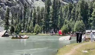 سوات: جھیل سیف اللّٰہ میں کشتی الٹ جانے سے 7 افراد کی موت، انکوائری رپورٹ میں اہم انکشافات 