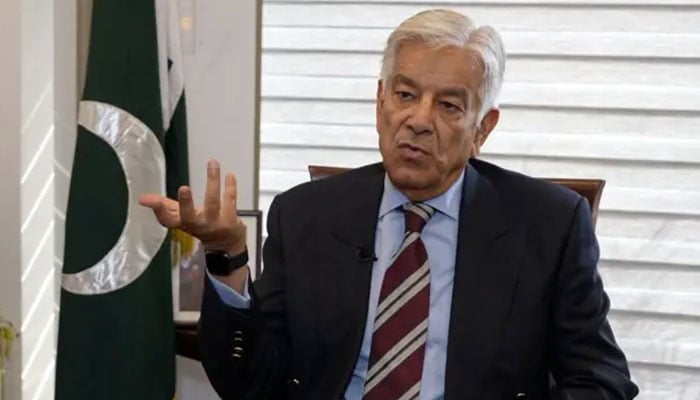 وزیرِ دفاع خواجہ آصف— فائل فوٹو