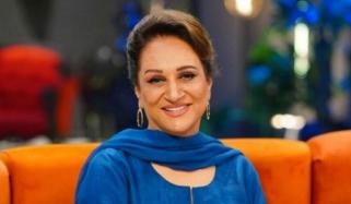کیا واقعی اپنے یوٹیوب چینل سے 10 ہزار ڈالرز کما رہی ہیں؟ بشریٰ انصاری نے بتا دیا