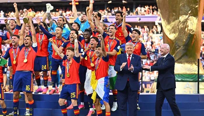 Barron Trump makes rare World Cup appearance amid Donald Trumps awkward moment