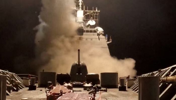 Arab coalition warns Houthi over Red Sea shipping threats
