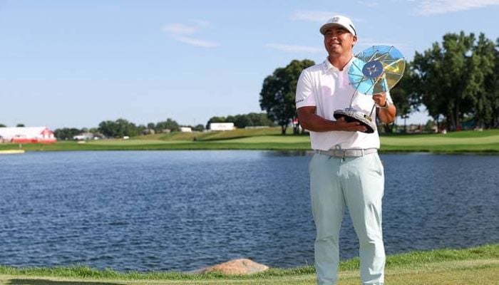 Scottie Scheffler leads an expected birdie frenzy at the 3M Open