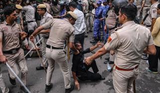 بھارت: کاکروچ جنتا پارٹی کے احتجاج پر مقدمات درج، دہلی میں سیکیورٹی سخت