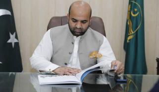 وزیرِ تعلیم پنجاب رانا سکندر حیات کا ٹیچر بننے کا فیصلہ
