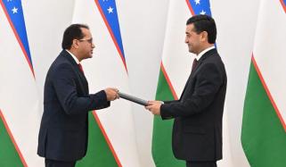 ازبکستان میں پاکستان کے سفیر مدثر ٹیپو نے سفارتی اسناد ازبک وزیر خارجہ کو پیش کردیں