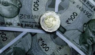بھارتی روپیہ تاریخ کی کم ترین سطح پر پہنچ گیا