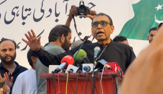 سندھ کی تقسیم پیپلز پارٹی نے کی، شہری و دیہی نہیں لسانی تقسیم کی گئی، خالد مقبول