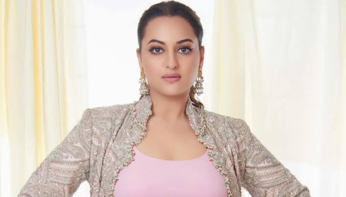 ‘Millennial’ Sonakshi Sinha takes pride in Gen Z after Dharmendra Pradhan resigns