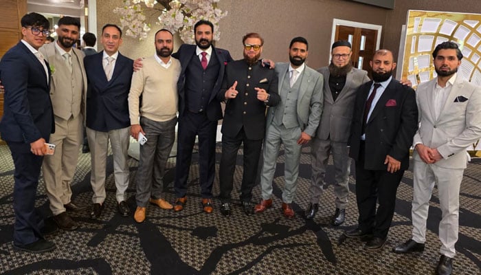 مانچسٹر: معروف سماجی شخصیت ضیاء فرید کے بھتیجے کا دعوت ولیمہ، برطانوی اراکین پارلیمنٹ کی بھی شرکت