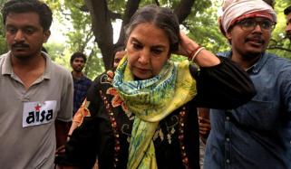 طلبہ احتجاج میں شرکت کے بعد شبانہ اعظمی سوائن فلو میں مبتلا