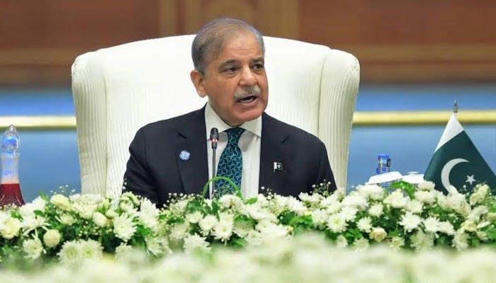 وزیرِ اعظم شہباز شریف— فائل فوٹو