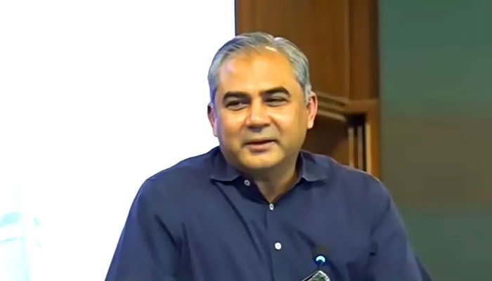 میں یہی بتاسکتا ہوں کہ آپ 10 سال بعد بھی یہاں بیٹھے یہی مسائل بتارہے ہوں گے، محسن نقوی - فوٹو: اسکرین گریب