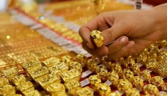 ملک میں سونے کی قیمت میں بڑی کمی