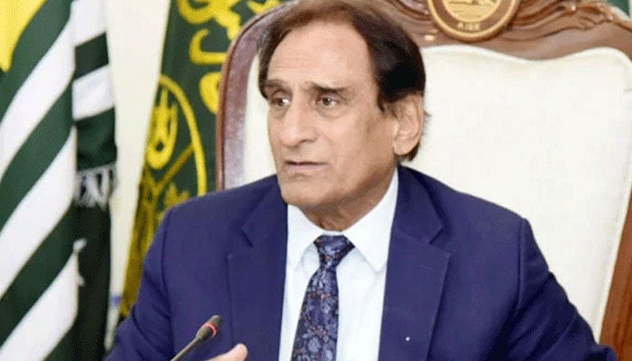 چوہدری لطیف اکبر - فوٹو: فائل