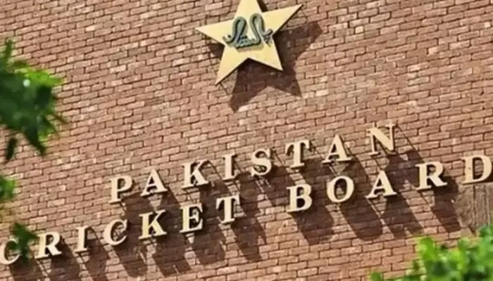 غیر منظور شدہ ایشین لیجنڈز لیگ میں سابق کرکٹرز کی شرکت، پی سی بی کا سخت نوٹس