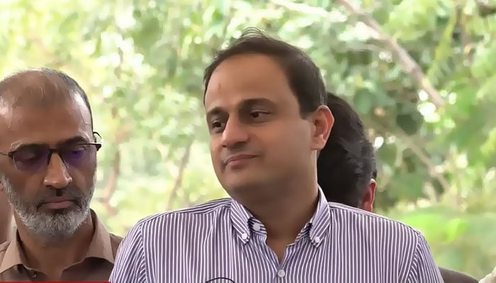 میئر کراچی مرتضیٰ وہاب۔فوٹو: فائل
