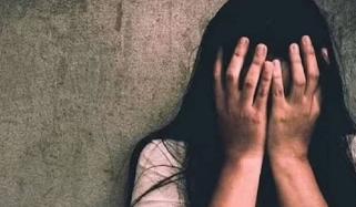بھارت: جنسی زیادتی کا شکار خاتون پنچایت میں تھوک چاٹنے پر مجبور