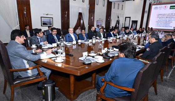 سندھ میں محنت کشوں کی کم از کم ماہانہ اجرت 43 ہزار روپے کر دی گئی