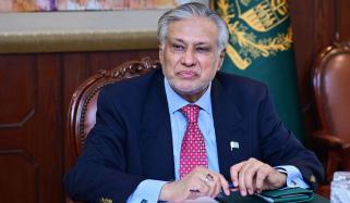 وزیر خارجہ اسحاق ڈار ایک روزہ دورے پر اردن روانہ