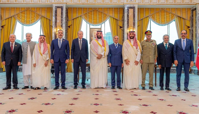 پاکستان، سعودی عرب، ترکیہ دفاعی معاہدے کو ایران امریکہ جنگ کے بعد خصوصی حیثیت حاصل ہوگئی، برطانوی میڈیا