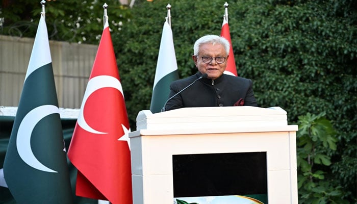 سفیرِ پاکستان ڈاکٹر یوسف جنید