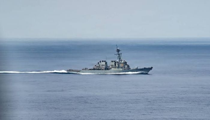 U.S. Navy destroyer stranded four days after total power failure
