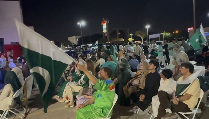 ارونگ میں منعقدہ تقریب، جنگ فوٹو