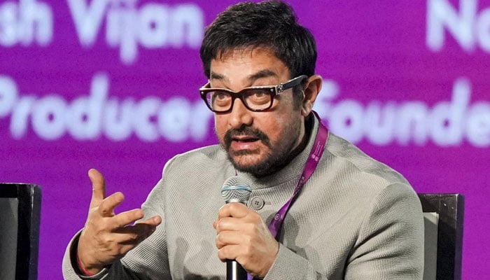 عامر خان نے 25 سال کا نوجوان نظر آنے پر کام شروع کردیا