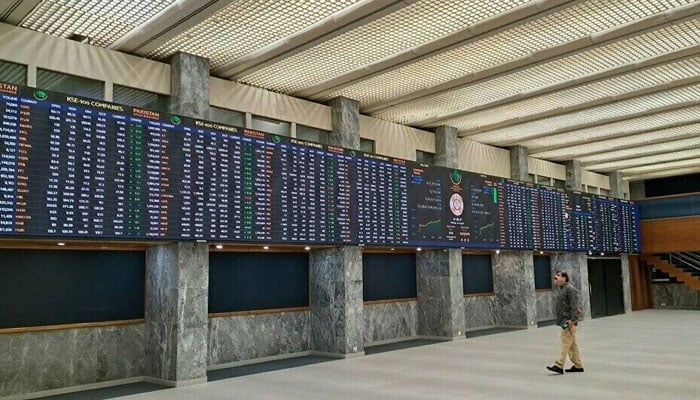 پی ایس ایکس: نئے کاروباری ہفتے کے پہلے روز سرمایہ کاری کا ملاجلا رجحان