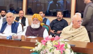 حزب اختلاف میں بیٹھی جماعتوں نے مشترکہ اپوزیشن پر اتفاق کرلیا، مولانا فضل الرحمان